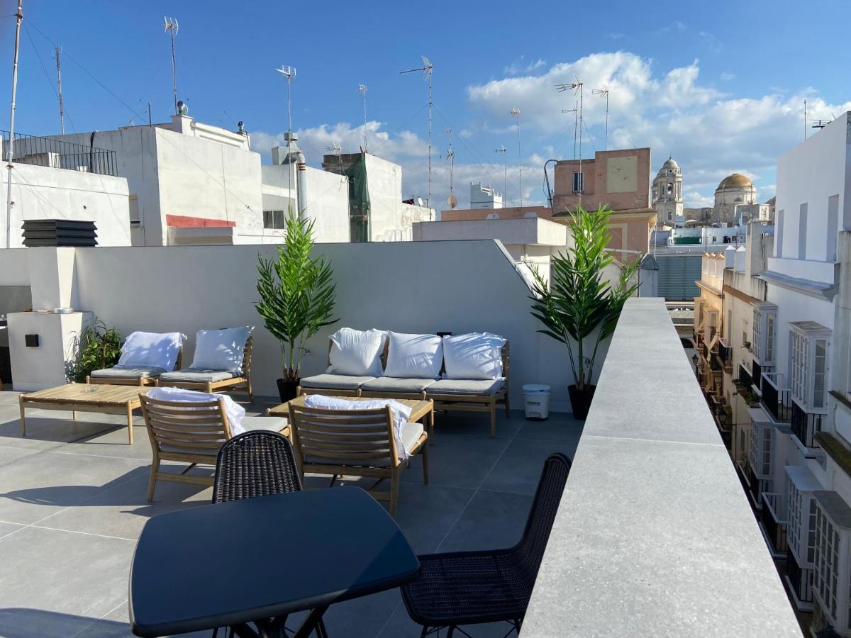 Oma Cadiz Apartments Exterior photo