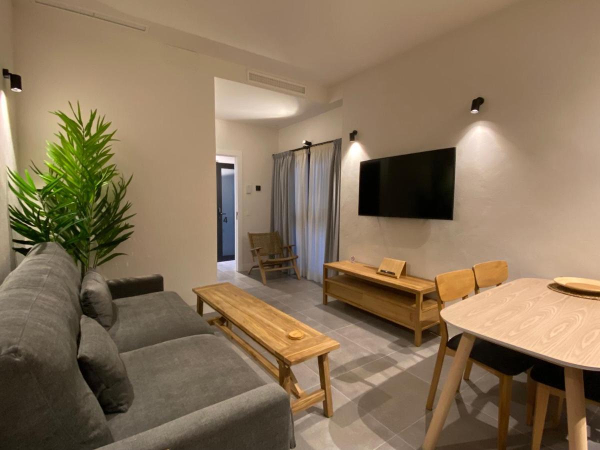 Oma Cadiz Apartments Exterior photo